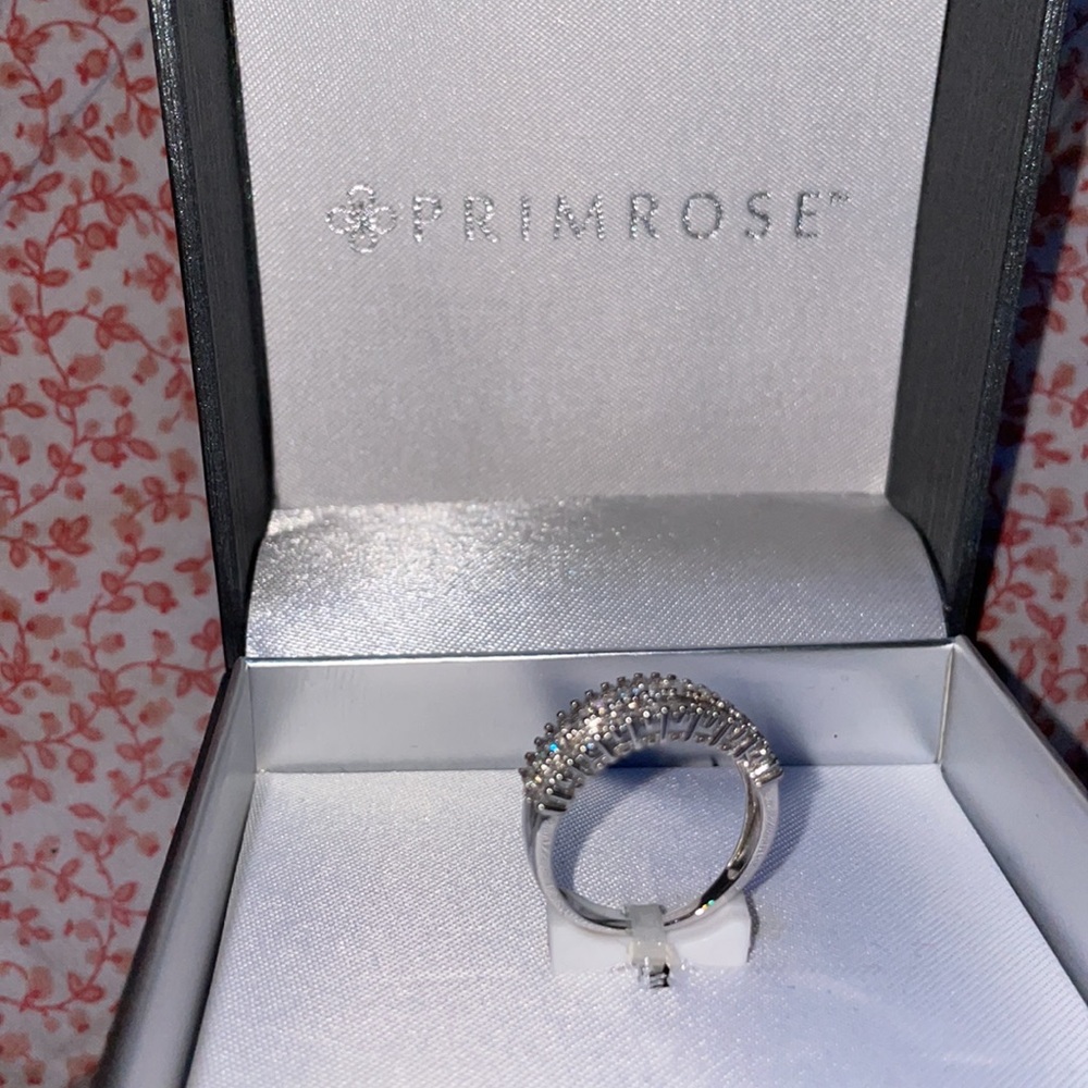 Ring - Picture 3 of 5